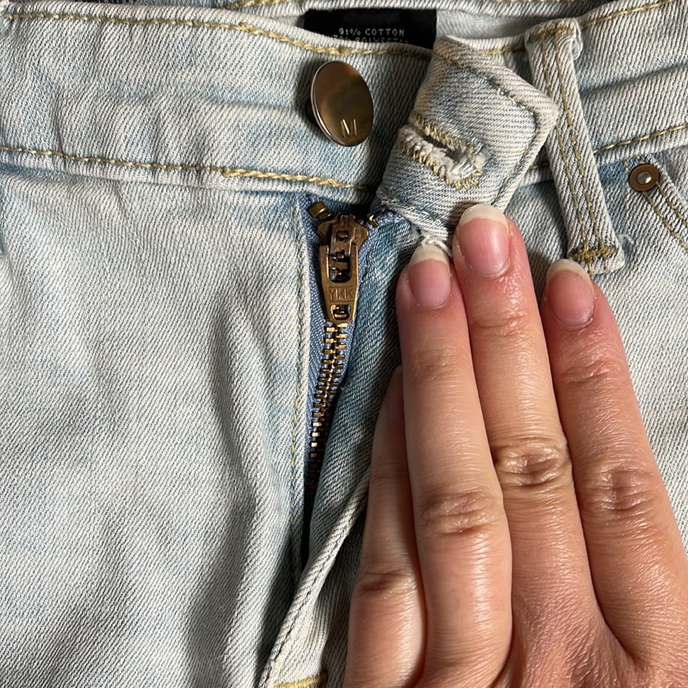 Mid Rise Denim Legging - Picture 4 of 16